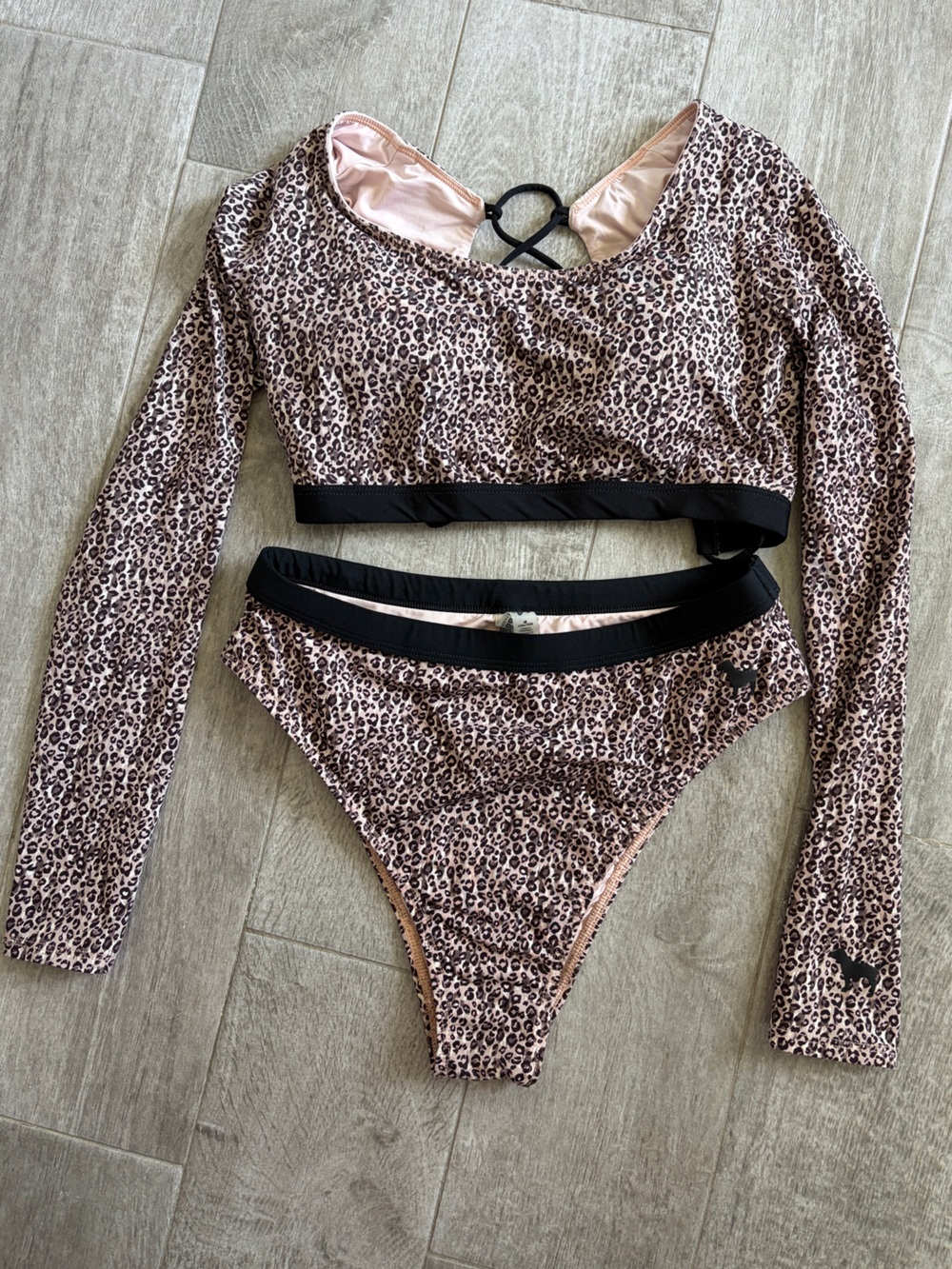Leopard Print Long Sleeve One-Piece Swimsuit - Pink